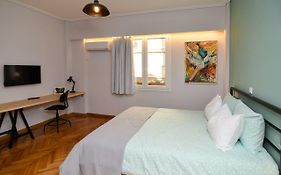 Athens Heart, Syntagma Metro Studio